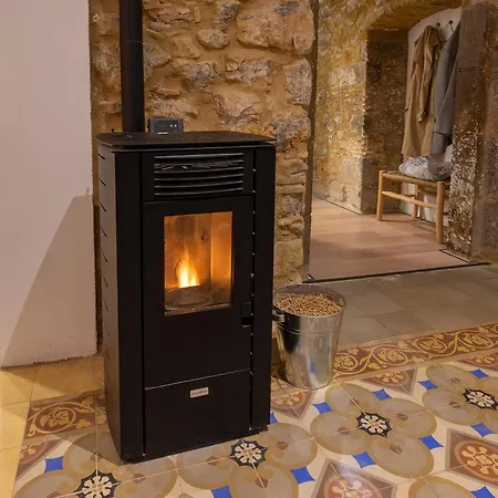 Empordanna, Apartamento Con Encanto En El Corazon Del Emporda Torroella De Montgri Exterior photo